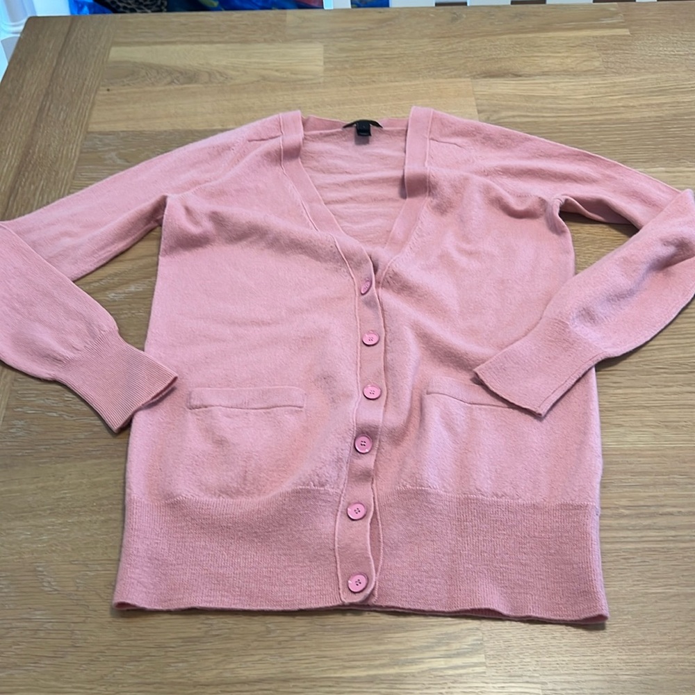j.crew women cardigan sweater size S pink Vneck 100% merino wool used